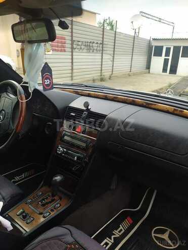 Mercedes C 240 2000, 202,000 km - 2.4 l - Tovuz