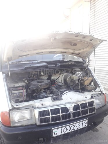 GAZ 2705 2001, 148,000 km - 2.3 l - Ucar