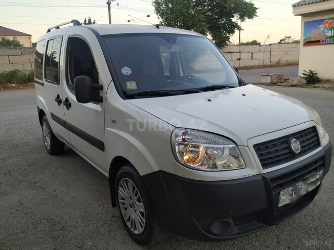 Fiat Doblo 2010, 243,898 km - 1.4 l - Bakı