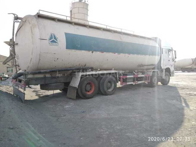 HOWO Sinotruk 2012, 350,000 km - 9.5 l - Gəncə