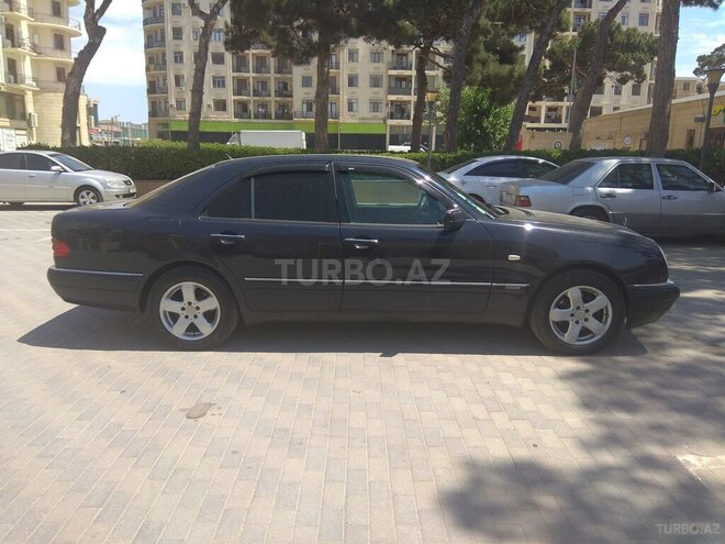 Mercedes E 220 1998, 398,765 km - 2.2 l - Bakı