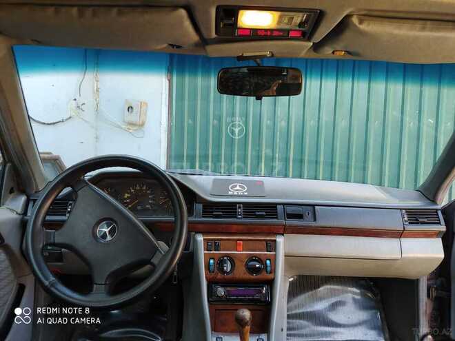 Mercedes E 250 1991, 675,500 km - 2.5 l - Masallı