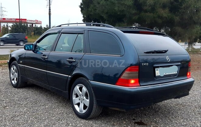 Mercedes C 240 1998, 255,000 km - 2.4 l - Sumqayıt