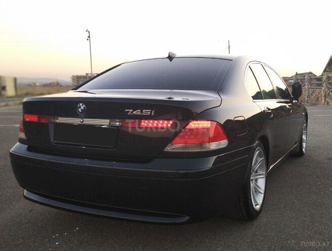 BMW 745 2001, 372,769 km - 4.4 l - Bakı