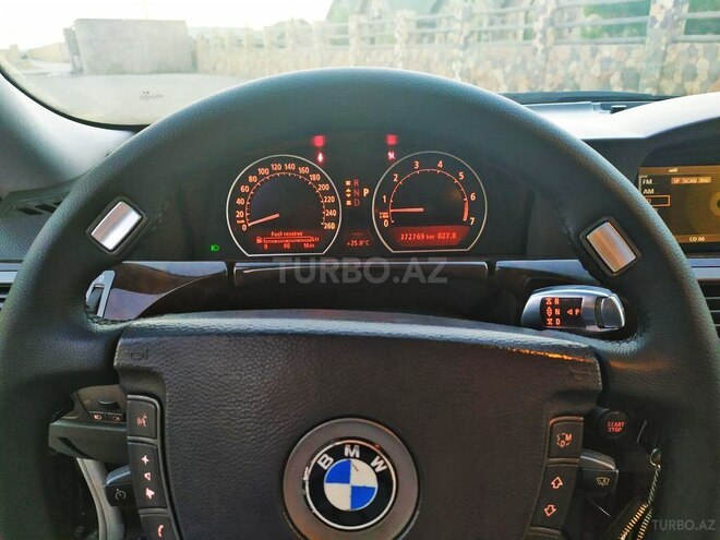 BMW 745 2001, 372,769 km - 4.4 l - Bakı