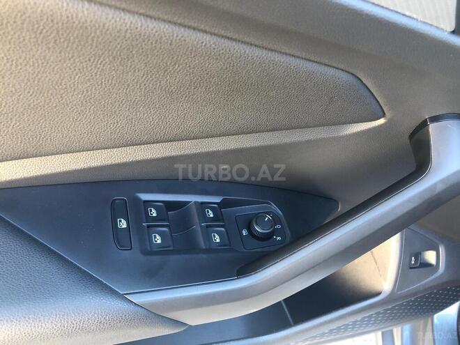 Volkswagen Jetta 2019, 10,100 km - 1.4 л - Bakı