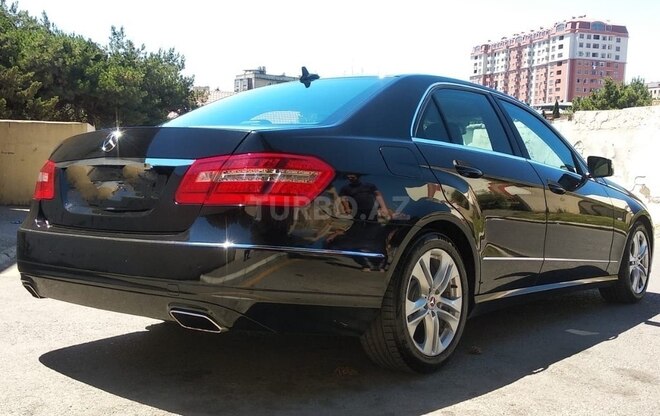 Mercedes E 220 2011, 173,000 km - 2.2 l - Bakı