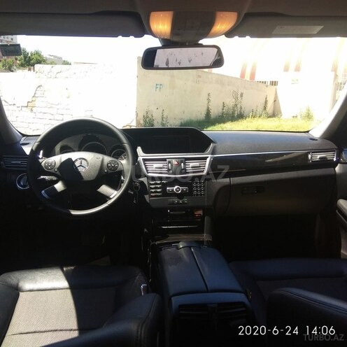 Mercedes E 220 2011, 173,000 km - 2.2 l - Bakı
