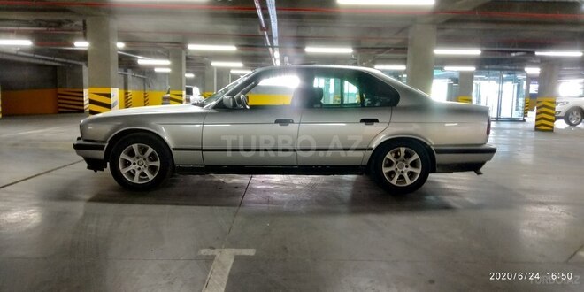 BMW 525 1993, 350,000 km - 2.5 л - Bakı