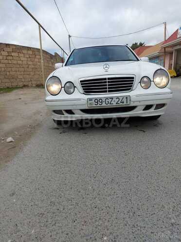 Mercedes E 220 2000, 360,000 km - 2.2 l - Bakı