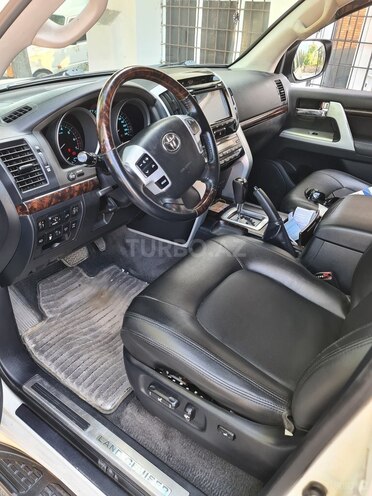 Toyota Land Cruiser 2013, 65,000 km - 4.0 l - Zaqatala