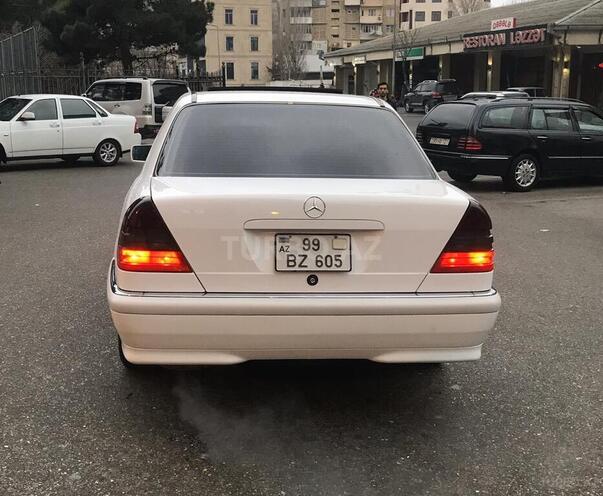 Mercedes C 230 1999, 271,000 km - 2.3 л - Bakı