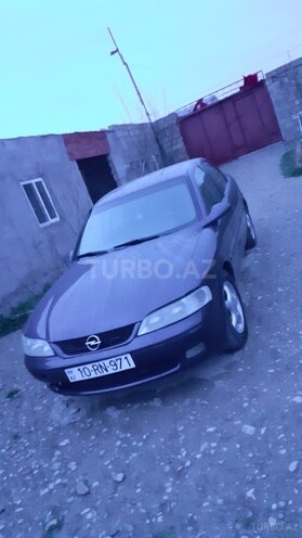 Opel Vectra 1996, 380,000 km - 1.6 л - Bakı