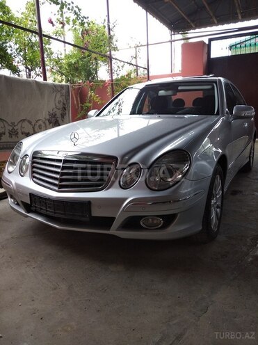 Mercedes E 220 2006, 206,000 km - 2.2 l - Bakı