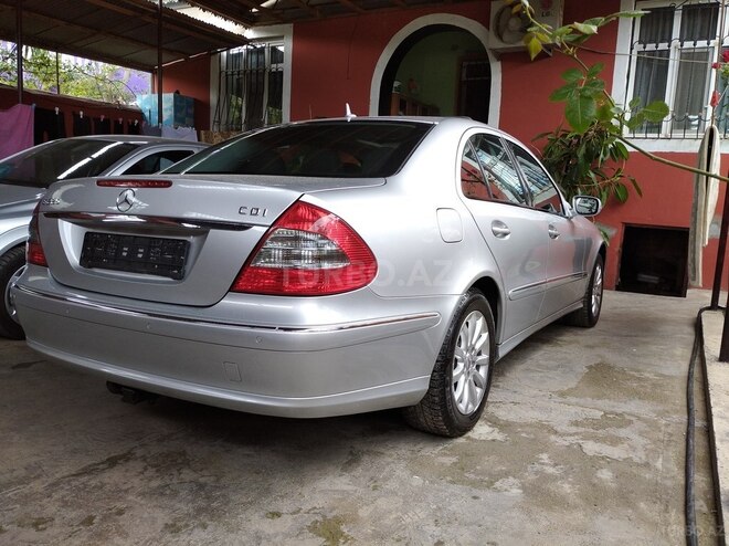 Mercedes E 220 2006, 206,000 km - 2.2 l - Bakı