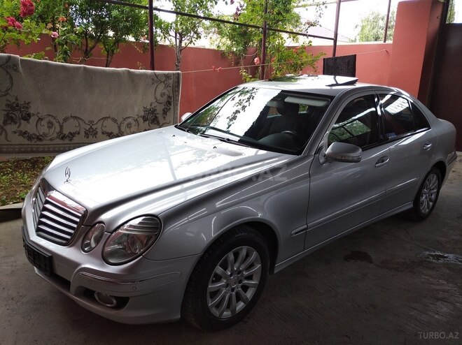 Mercedes E 220 2006, 206,000 km - 2.2 l - Bakı
