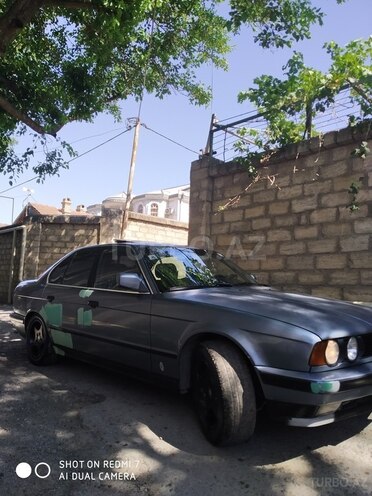 BMW 520 1990, 333,000 km - 2.0 l - Bakı