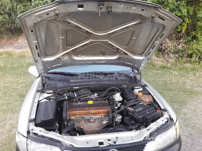 Opel Vectra 1998, 324,000 km - 2.0 л - Göyçay