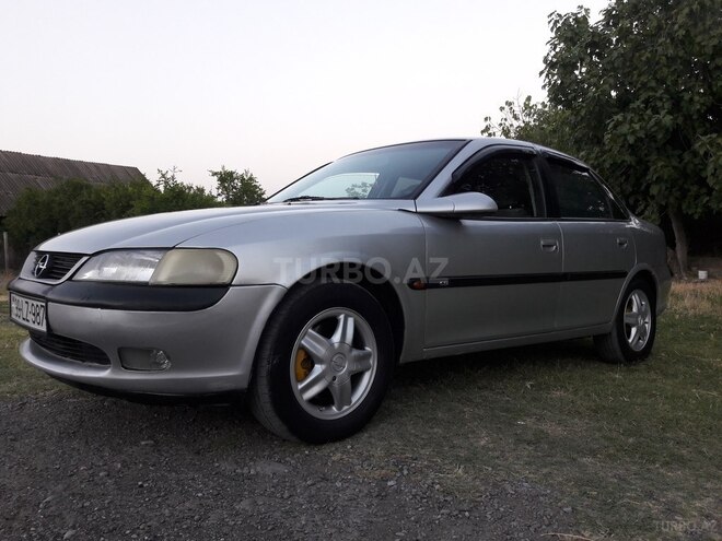 Opel Vectra 1998, 324,000 km - 2.0 л - Göyçay