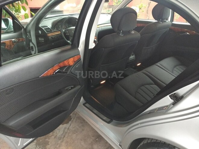 Mercedes E 220 2006, 206,000 km - 2.2 l - Bakı