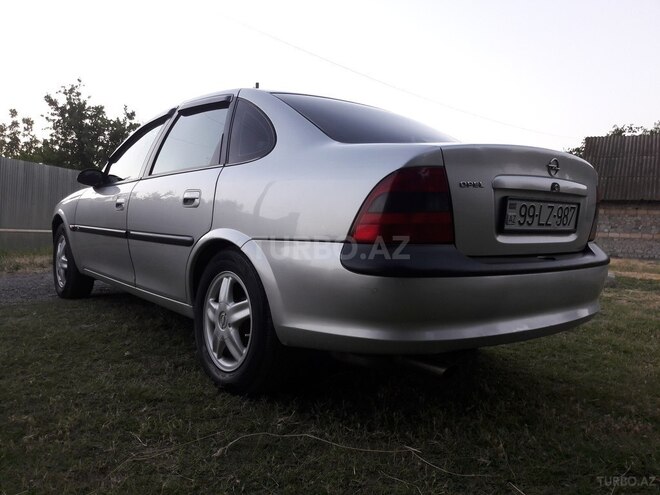 Opel Vectra 1998, 324,000 km - 2.0 л - Göyçay