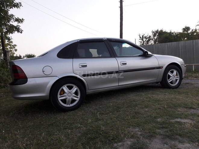 Opel Vectra 1998, 324,000 km - 2.0 л - Göyçay