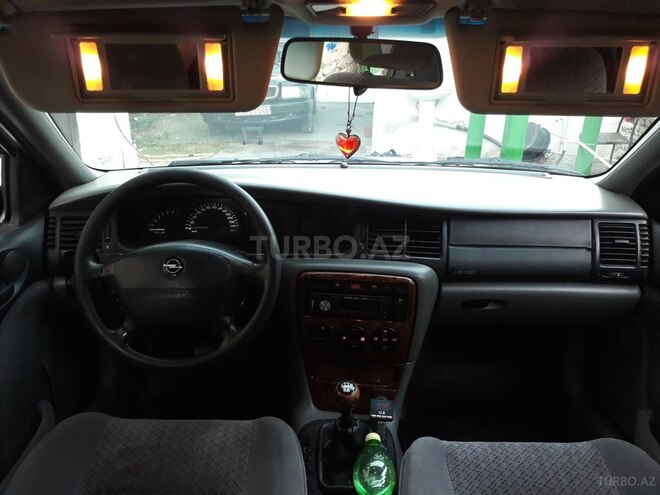 Opel Vectra 1998, 324,000 km - 2.0 л - Göyçay