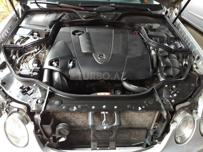 Mercedes E 220 2006, 206,000 km - 2.2 l - Bakı
