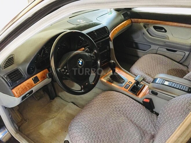 BMW 735 1997, 280,000 km - 3.5 l - Şirvan