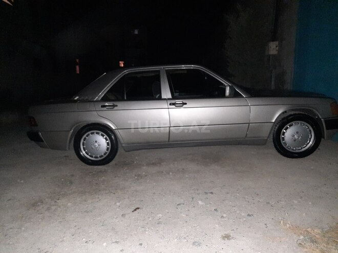 Mercedes 190 1991, 250,000 km - 2.6 l - Bakı