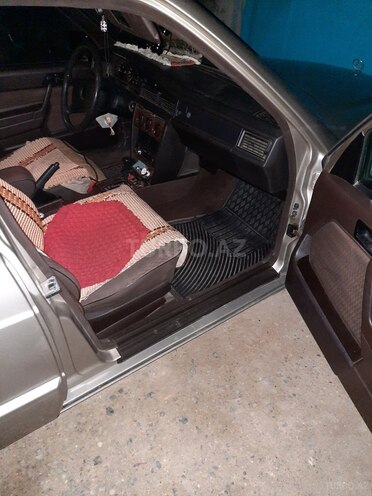 Mercedes 190 1991, 250,000 km - 2.6 l - Bakı