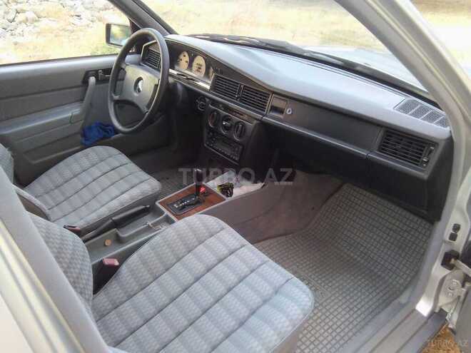 Mercedes 190 1992, 197,000 km - 1.8 л - Bakı