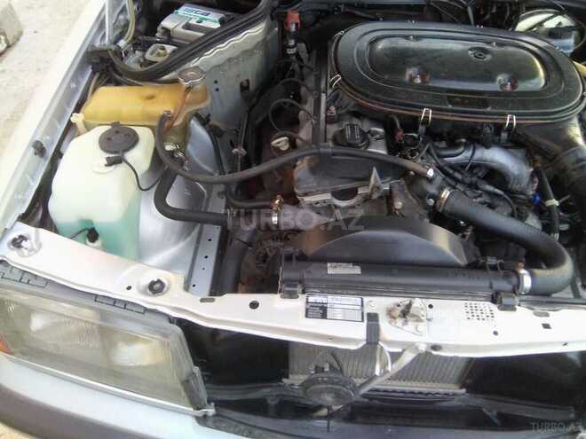 Mercedes 190 1992, 197,000 km - 1.8 л - Bakı