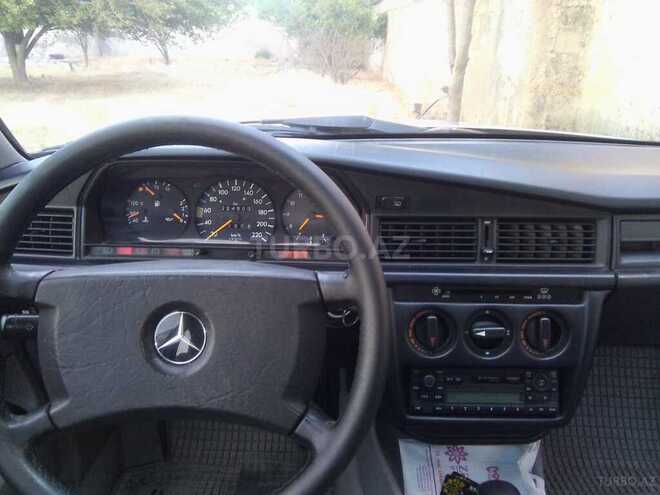Mercedes 190 1992, 197,000 km - 1.8 л - Bakı