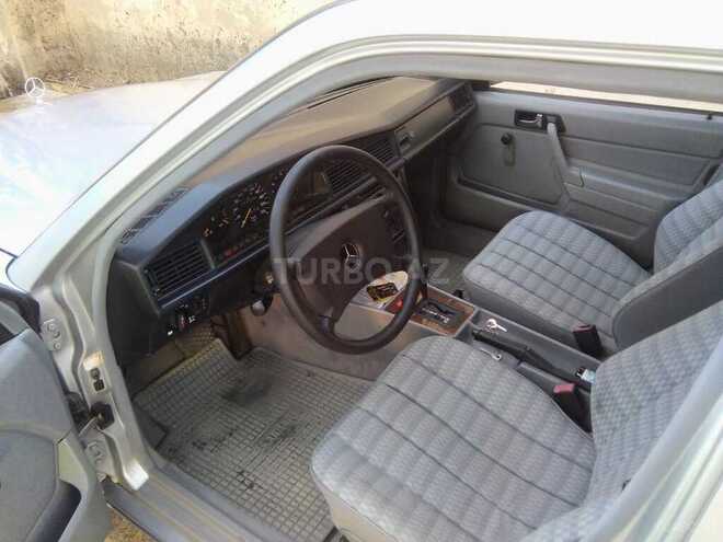 Mercedes 190 1992, 197,000 km - 1.8 л - Bakı