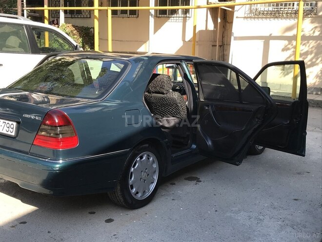 Mercedes C 240 1998, 309,000 km - 2.4 l - Bakı
