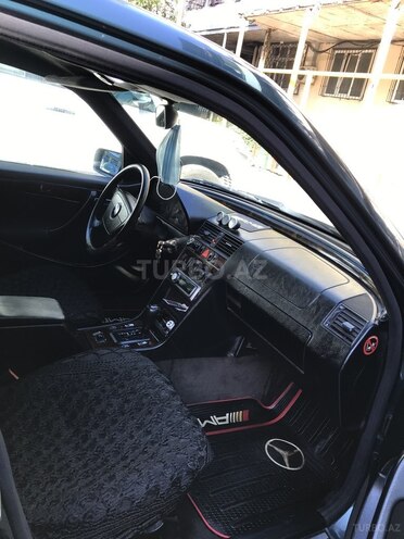 Mercedes C 240 1998, 309,000 km - 2.4 l - Bakı