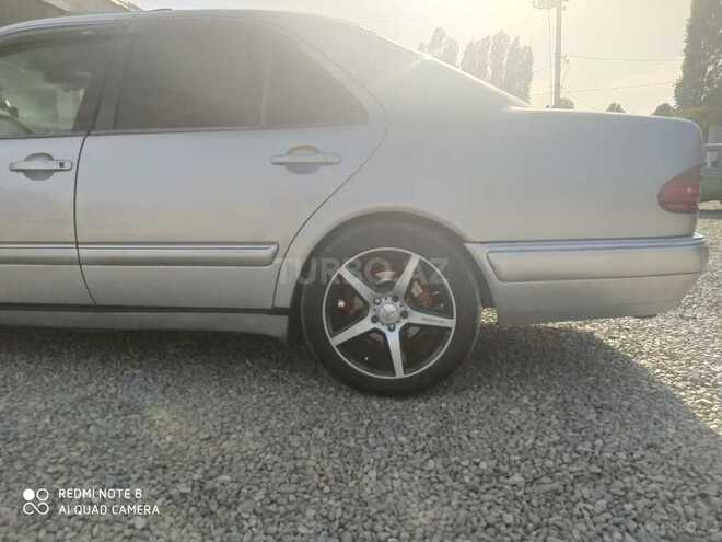 Mercedes E 230 1996, 289,000 km - 2.3 л - Bərdə