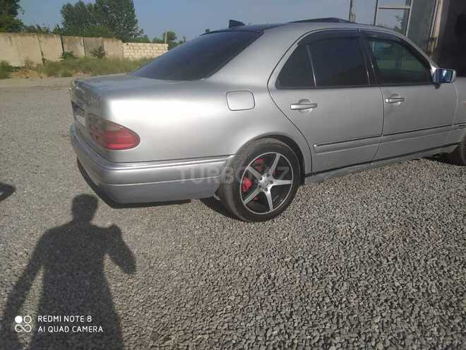 Mercedes E 230 1996, 289,000 km - 2.3 л - Bərdə