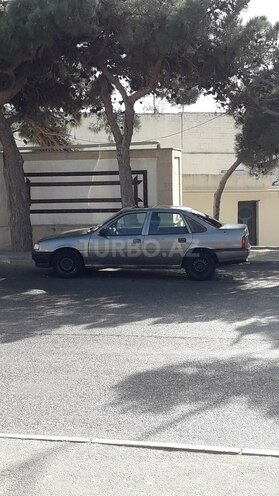 Opel Vectra 1991, 280,000 km - 2.0 l - Bakı