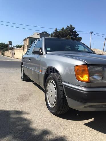 Mercedes E 230 1992, 271,000 km - 2.3 l - Bakı