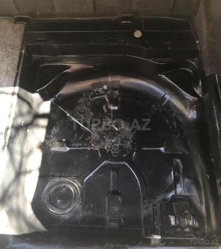 Mercedes E 230 1992, 271,000 km - 2.3 l - Bakı