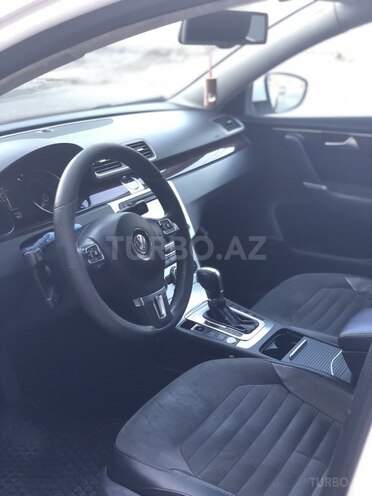 Volkswagen Passat 2013, 254,867 km - 1.8 l - Bakı
