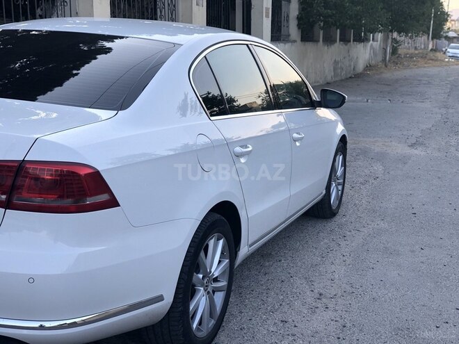 Volkswagen Passat 2013, 254,867 km - 1.8 l - Bakı