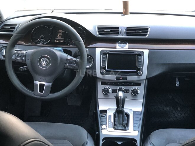 Volkswagen Passat 2013, 254,867 km - 1.8 l - Bakı