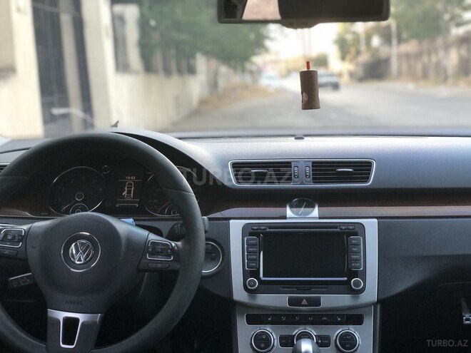 Volkswagen Passat 2013, 254,867 km - 1.8 l - Bakı