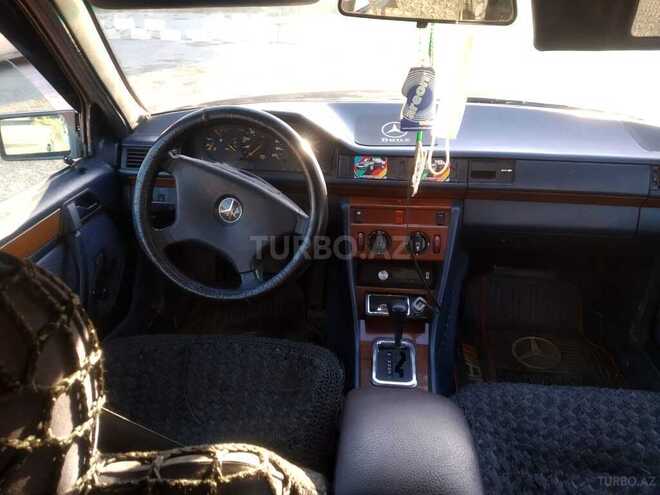Mercedes E 250 1991, 250,000 km - 2.5 l - Bakı