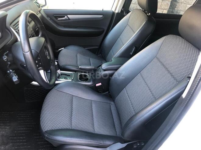 Mercedes B 180 2009, 106,380 km - 1.7 л - Bakı