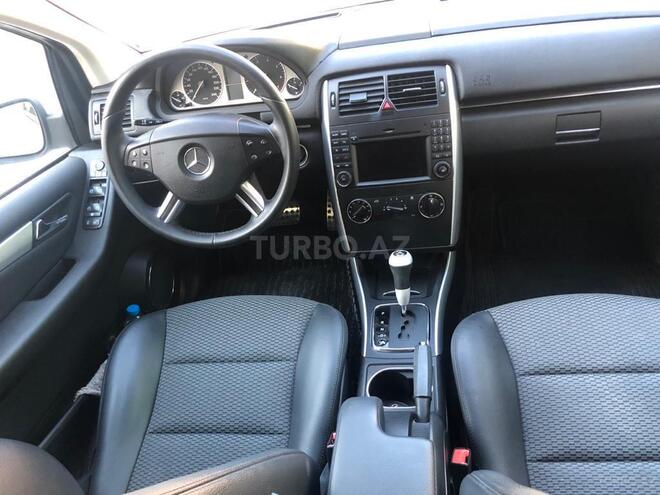 Mercedes B 180 2009, 106,380 km - 1.7 л - Bakı