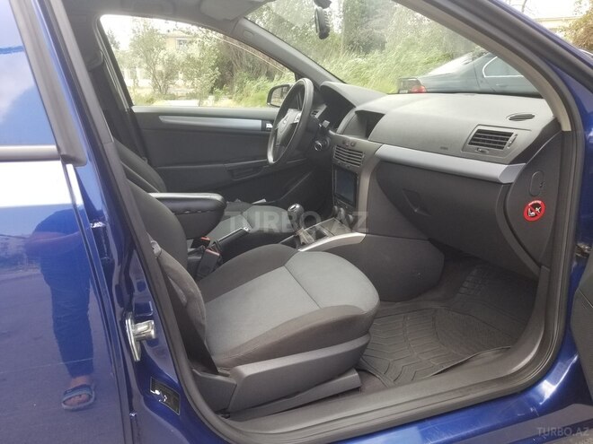 Opel Astra 2005, 208,000 km - 1.4 l - Bakı
